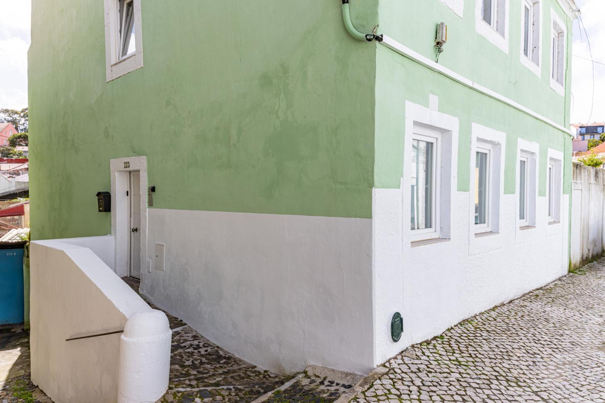 Cruzeiro Charm Apartments Lisbon Bagian luar foto